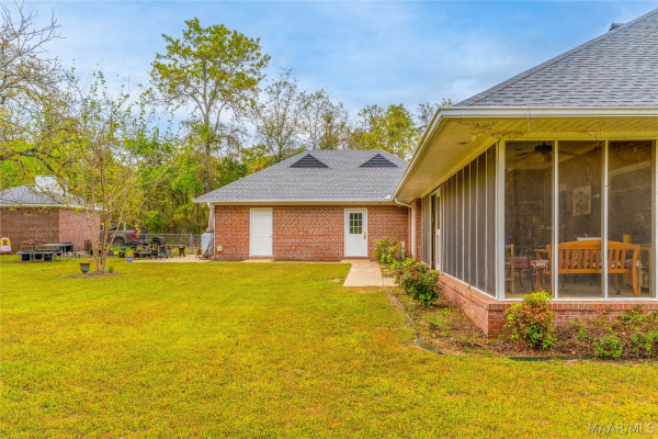 705 YELLOWSTONE Drive