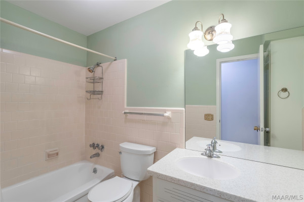 3706 Princess Ann Street