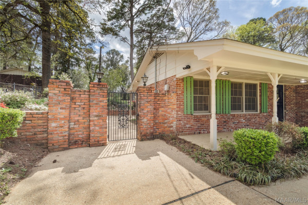 3706 Princess Ann Street