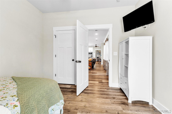 68 River Stone Court