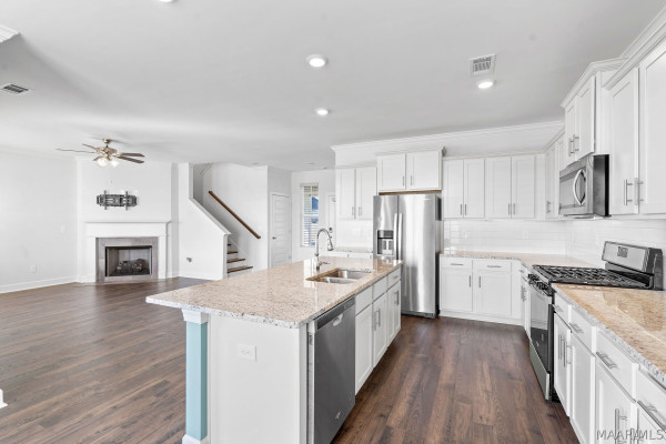 2245 Crossroads Pass