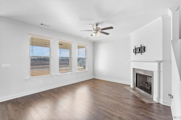 2245 Crossroads Pass