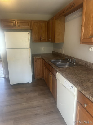 3332 WILLOW LANE Drive