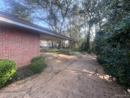 2924 Fernway Drive