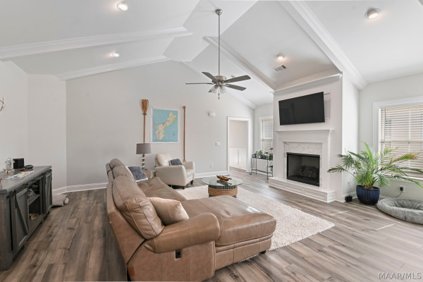 380 Crushing Heights