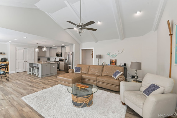 380 Crushing Heights