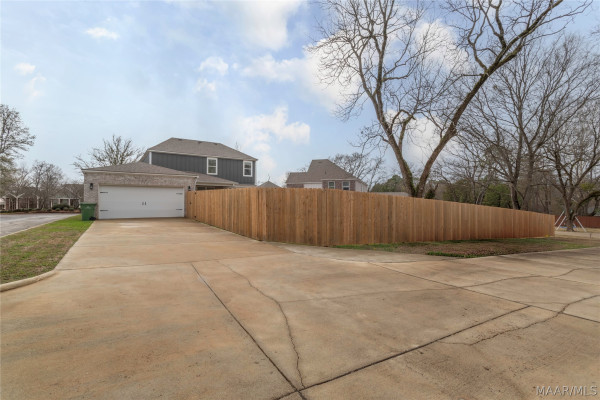 1620 Rosemary Park