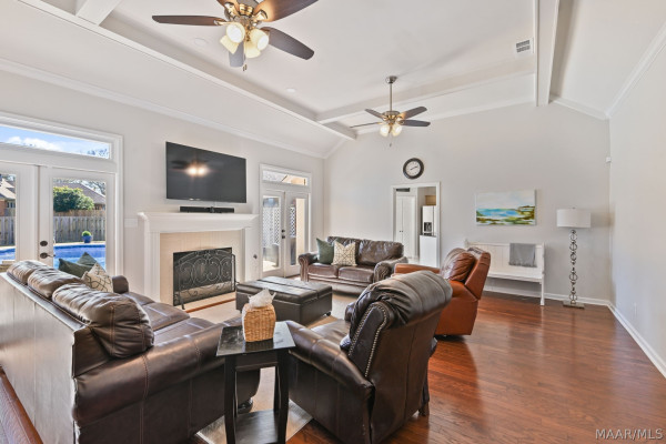 9430 HUNTINGDON Court