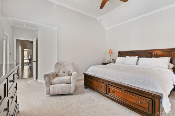 9430 HUNTINGDON Court