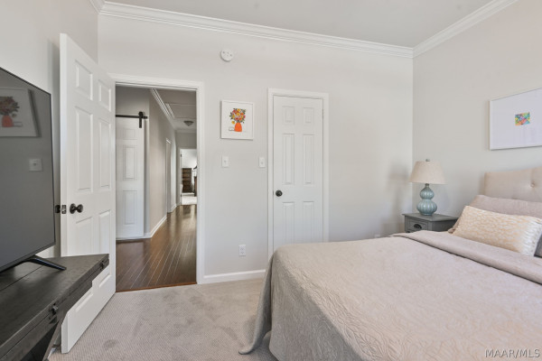 9430 HUNTINGDON Court