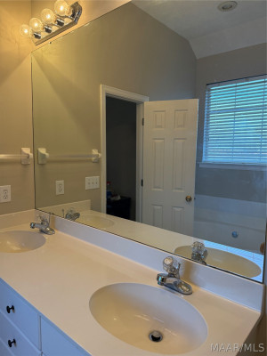 2745 HALCYON DOWNS Loop