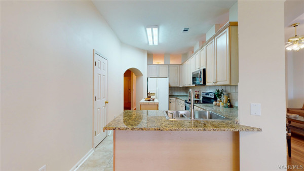 1125 AUTUMN RIDGE Road