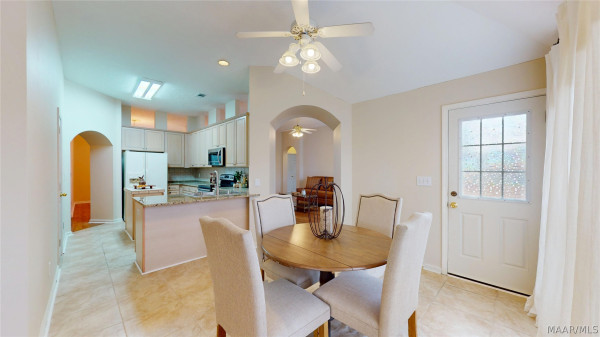 1125 AUTUMN RIDGE Road