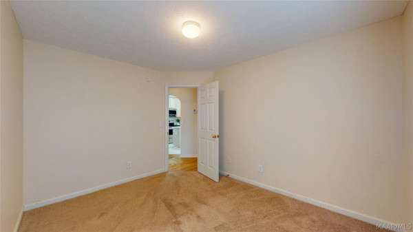 1125 AUTUMN RIDGE Road