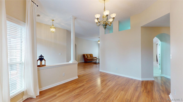 1125 AUTUMN RIDGE Road