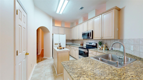 1125 AUTUMN RIDGE Road