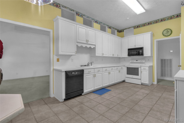 1018 AUTUMN RIDGE Road