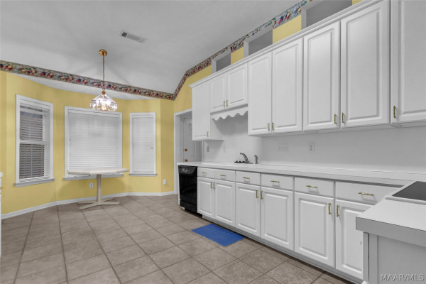 1018 AUTUMN RIDGE Road