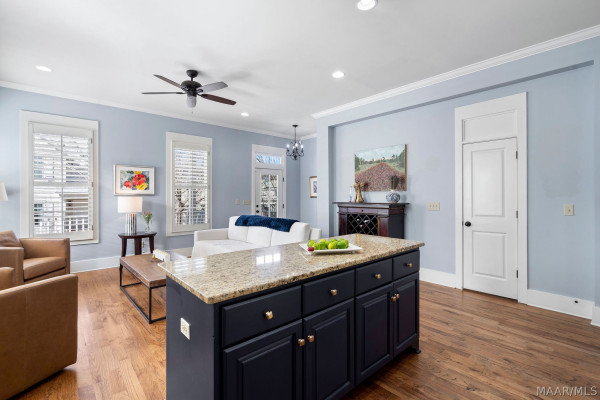 84 BRIGHT SPOT Street