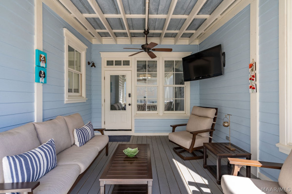 84 BRIGHT SPOT Street