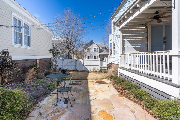 84 BRIGHT SPOT Street