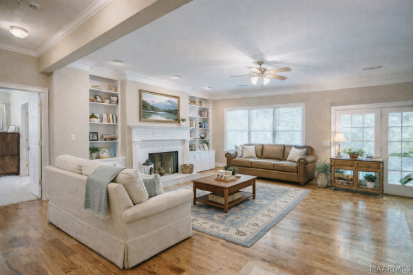 134 Laurelwood Drive