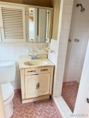 2721 S Colonial Drive