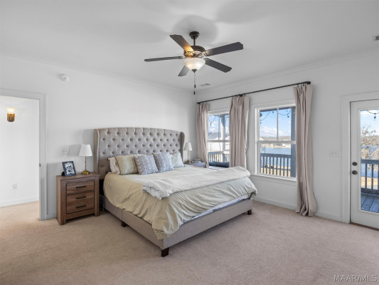 87 Double Oak Avenue