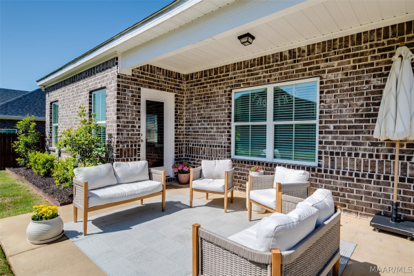 1286 Charleston Drive