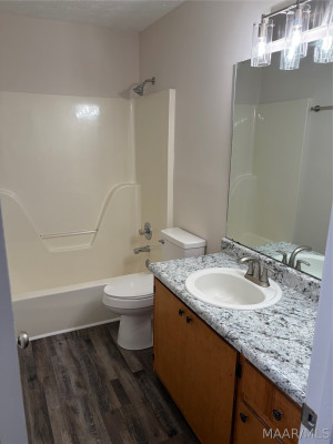 140 LAUREL HILL Drive