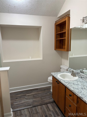 140 LAUREL HILL Drive