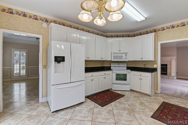 9105 GREEN CHASE Drive