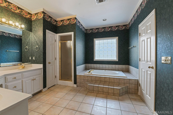 9105 GREEN CHASE Drive