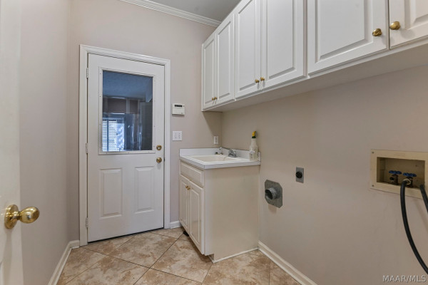 9105 GREEN CHASE Drive