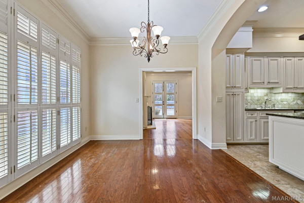 7048 Mid Pines