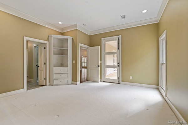 7048 Mid Pines