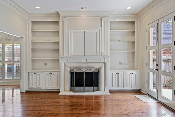 7048 Mid Pines