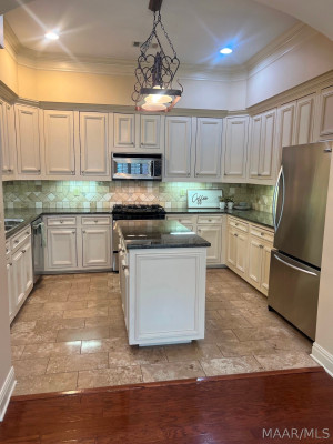 7048 Mid Pines