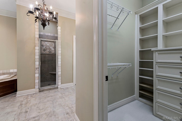 7048 Mid Pines