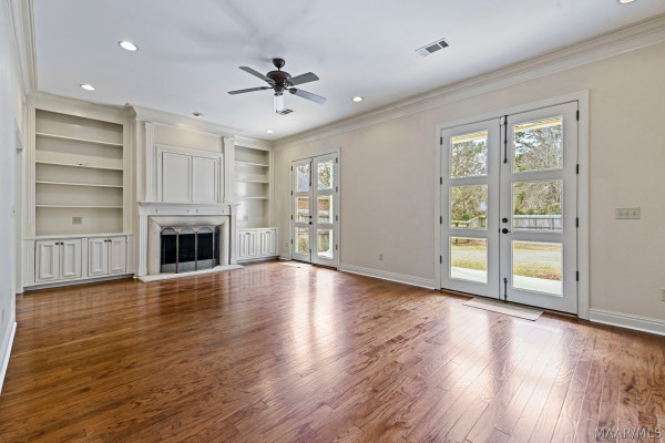 7048 Mid Pines