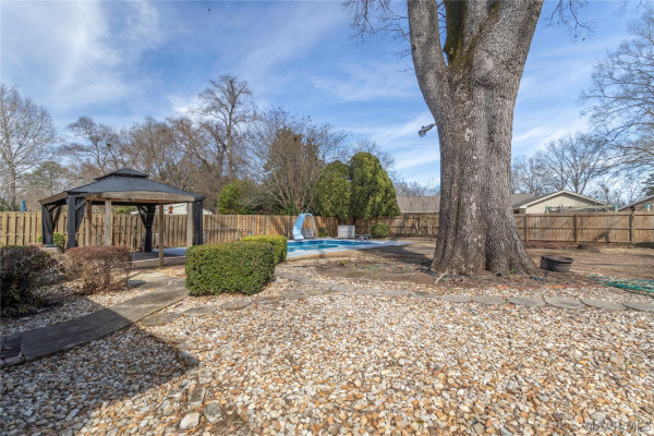 106 Saccapatoy Drive