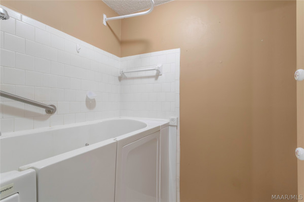 106 Saccapatoy Drive