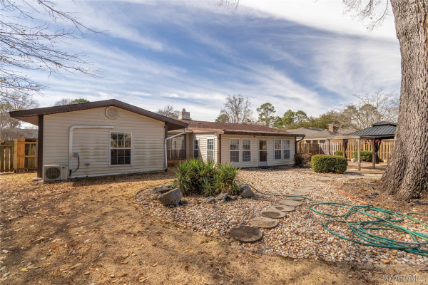 106 Saccapatoy Drive