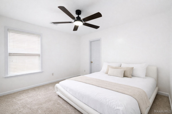 3936 CLAIBORNE Circle