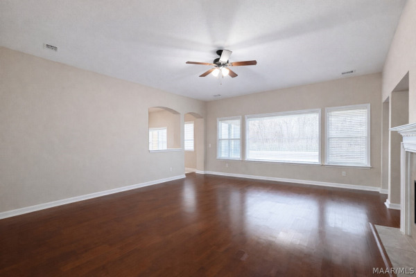 3936 CLAIBORNE Circle