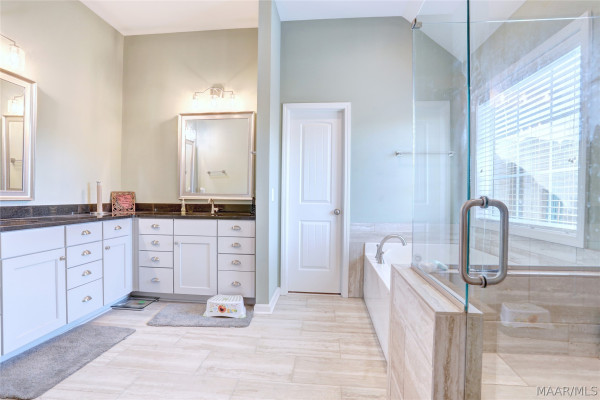 9366 Crescent Lodge Circle
