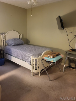 532 Hollow Wood Road