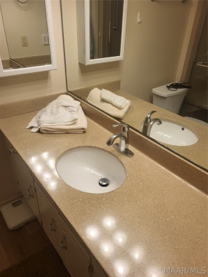 532 Hollow Wood Road