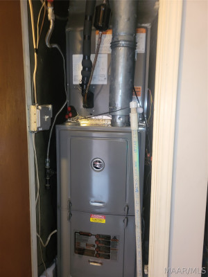 532 Hollow Wood Road