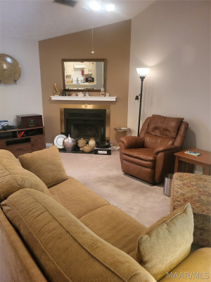 532 Hollow Wood Road